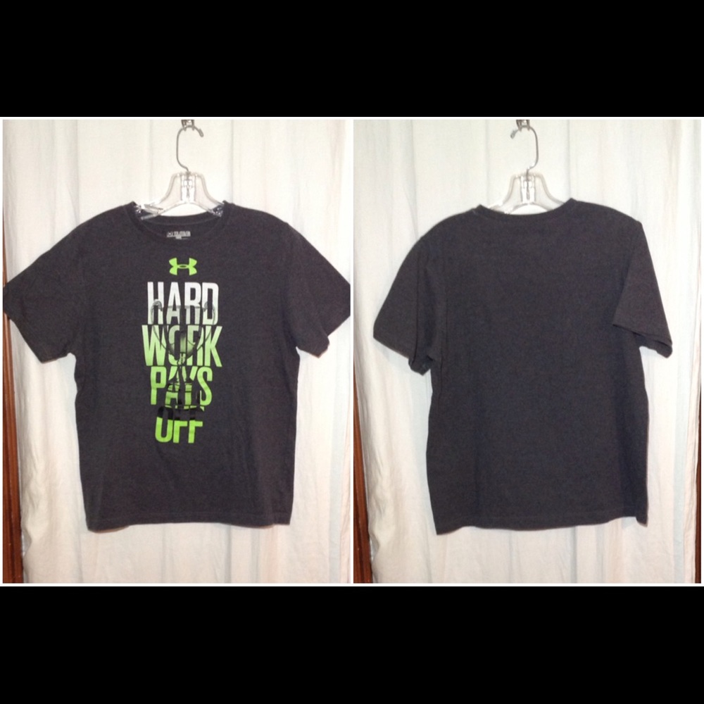 Boy's Size YXL Under Armour Loose HeatGear Shirt
